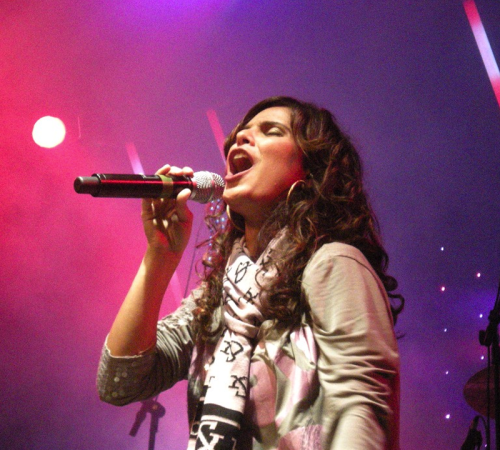 Aline-Barros